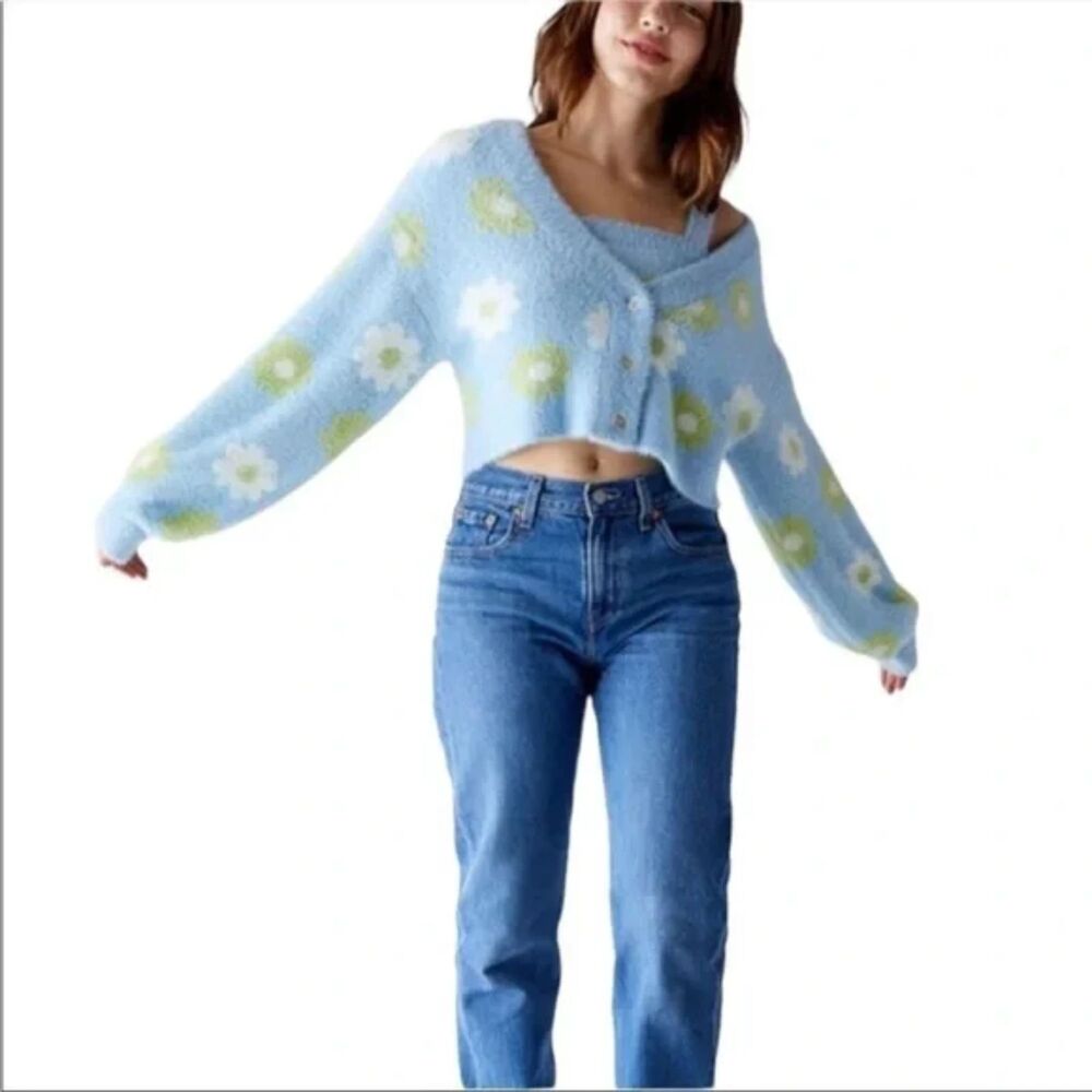 Kendall & Kylie Floral Blue Oversized Crop Fuzzy Sweater Cardigan Sz L